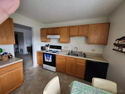 Kitchen - 10502 West Rd, Harrison, OH 45030 photo 1 of 2