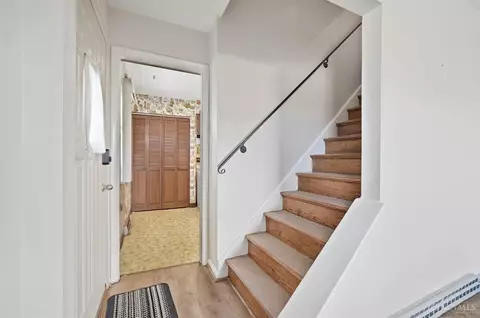Entry Way - 571 Libbejo Dr, Cincinnati, OH 45233 photo 1 of 1