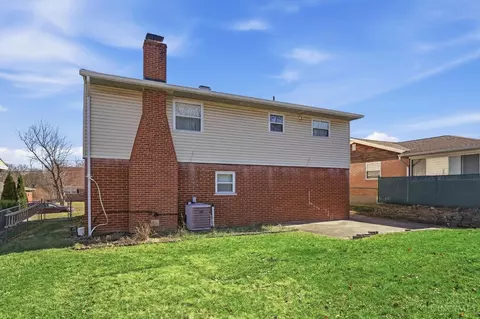 Exterior - 571 Libbejo Dr, Cincinnati, OH 45233 photo 9 of 9