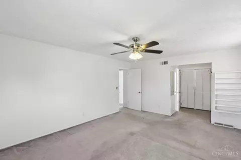 1128 Oldwick Dr, Reading, OH 45215 photo 27