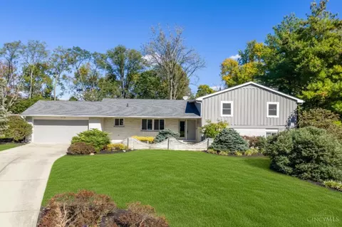 9528 Croton Dr, Montgomery, OH 45242
