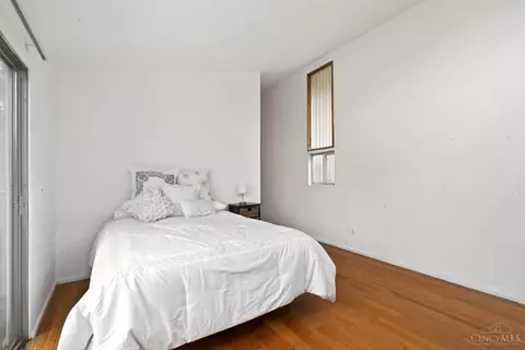 Bedroom - 3595 Cooper Rd, Blue Ash, OH 45241 photo 3 of 7