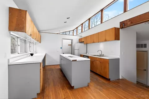 Kitchen - 3595 Cooper Rd, Blue Ash, OH 45241 photo 1 of 6