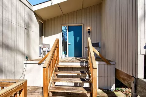 Exterior - 3595 Cooper Rd, Blue Ash, OH 45241 photo 3 of 20