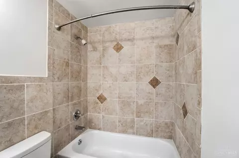 Bath - 6074 Johnson Rd, Cincinnati, OH 45248 photo 2 of 4