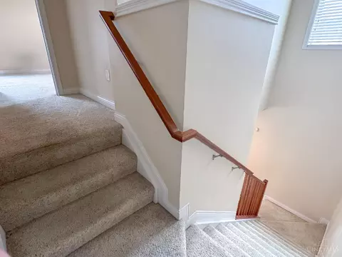 Entry Way - 207 Stetson St, Cincinnati, OH 45219 photo 2 of 3