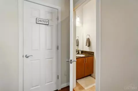 Other - 207 Stetson St, Cincinnati, OH 45219 photo 3 of 10