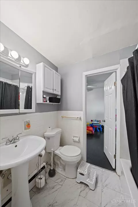 2465 Galbraith Rd, Cincinnati, OH 45237 photo 14