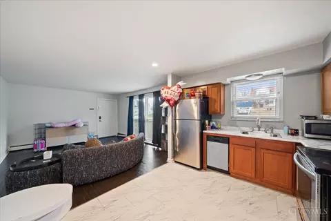 2465 Galbraith Rd, Cincinnati, OH 45237 photo 9