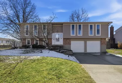 4979 Bonaventure Ct, Cincinnati, OH 45238