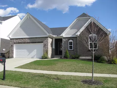 1160 Golf Club Dr, Lebanon, OH 45036