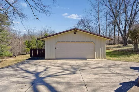 Exterior - 741 N Bend Rd, Cincinnati, OH 45224 photo 7 of 13