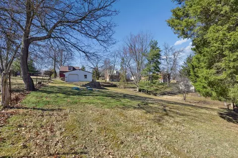 Exterior - 741 N Bend Rd, Cincinnati, OH 45224 photo 9 of 13