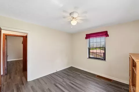 Bedroom - 741 N Bend Rd, Cincinnati, OH 45224 photo 4 of 9