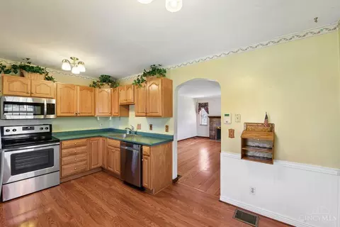 Kitchen - 741 N Bend Rd, Cincinnati, OH 45224 photo 5 of 6