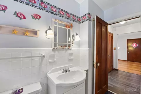 Bath - 741 N Bend Rd, Cincinnati, OH 45224 photo 6 of 6