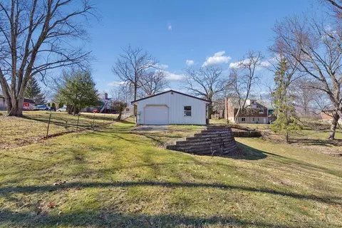 Exterior - 741 N Bend Rd, Cincinnati, OH 45224 photo 8 of 13