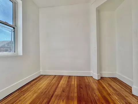 Bedroom - 2014 Clarion Ave, Cincinnati, OH 45207 photo 1 of 11