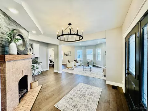 Entry Way - 2014 Clarion Ave, Cincinnati, OH 45207 photo 1 of 3
