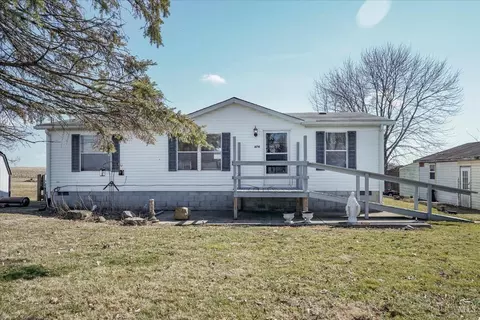 674 Bernard Rd, New Vienna, OH 45159