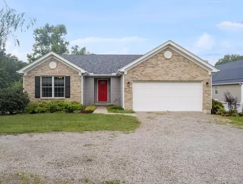 820 Waynoka Dr, Sardinia, OH 45171