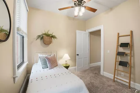 Bedroom - 506 Baum St, Cincinnati, OH 45202 photo 5 of 7