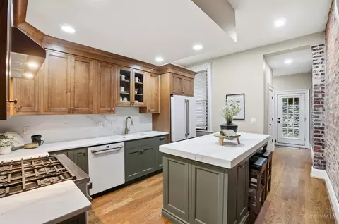 Kitchen - 506 Baum St, Cincinnati, OH 45202 photo 1 of 7