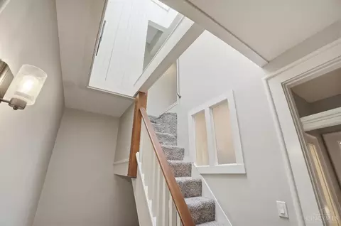 Entry Way - 506 Baum St, Cincinnati, OH 45202 photo 4 of 7