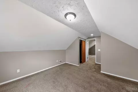 Bedroom - 1702 Ashbrook Dr, Cincinnati, OH 45238 photo 5 of 5