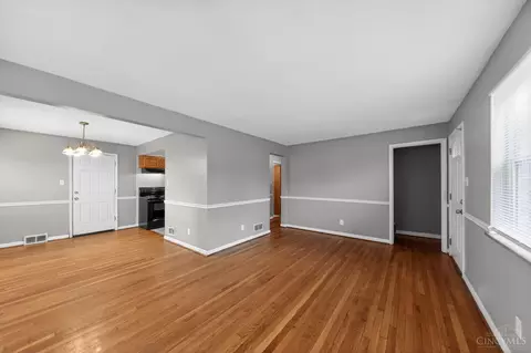 Living - 1702 Ashbrook Dr, Cincinnati, OH 45238 photo 2 of 4