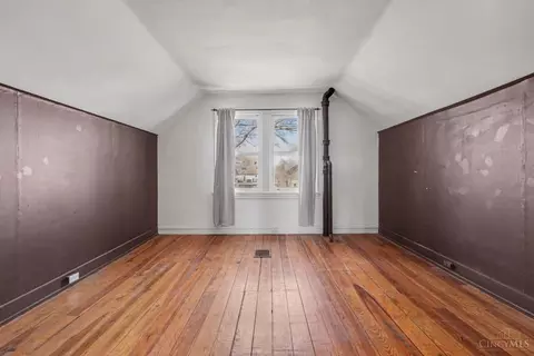 Bedroom - 3449 Craig Ave, Cincinnati, OH 45211 photo 6 of 7