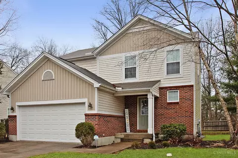 9 Woodside Park Dr, Amelia, OH 45102