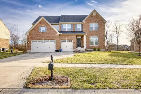 5663 Senour Dr, West Chester, OH 45069