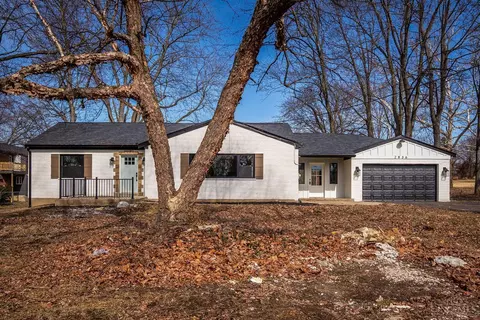 2836 Banning Rd, Colerain Twp, OH 45239