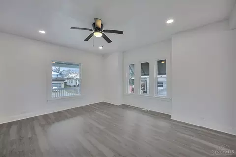 Living - 5811 Bramble Ave, Cincinnati, OH 45227 photo 3 of 3
