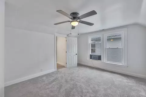 Bedroom - 5811 Bramble Ave, Cincinnati, OH 45227 photo 6 of 9