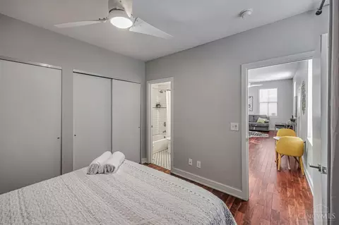 Bedroom - 121 Green St, Cincinnati, OH 45202 photo 2 of 7