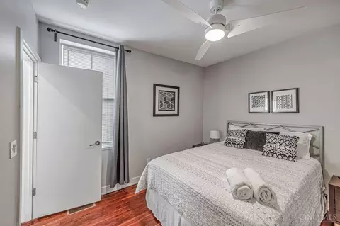 Bedroom - 121 Green St, Cincinnati, OH 45202 photo 5 of 7