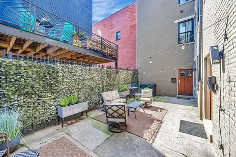 Exterior - 121 Green St, Cincinnati, OH 45202 photo 5 of 9