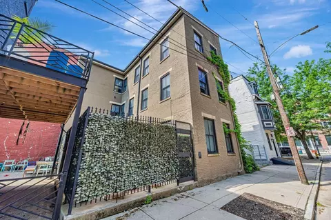 Exterior - 121 Green St, Cincinnati, OH 45202 photo 2 of 9