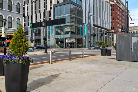 Exterior - 33 Court St, Cincinnati, OH 45202 photo 8 of 8