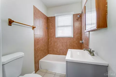Bath - 1626 Iliff Ave, Cincinnati, OH 45205 photo 1 of 2