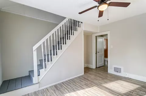 Entry Way - 1626 Iliff Ave, Cincinnati, OH 45205 photo 3 of 7