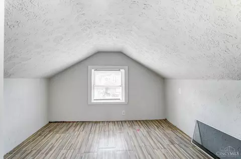 Bedroom - 1626 Iliff Ave, Cincinnati, OH 45205 photo 3 of 3