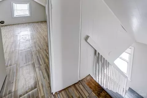 Entry Way - 1626 Iliff Ave, Cincinnati, OH 45205 photo 7 of 7