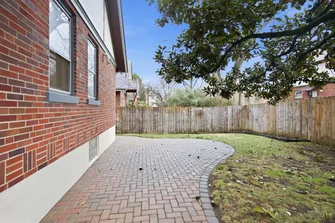 3327 De Forest Dr, Cincinnati, OH 45209 photo 41