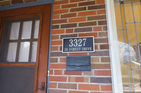 3327 De Forest Dr, Cincinnati, OH 45209 photo 2