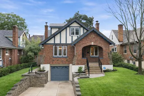 3327 De Forest Dr, Cincinnati, OH 45209