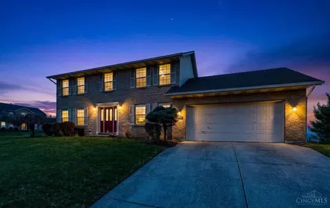 6653 Clovis Dr, Hamilton, OH 45011