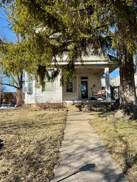 230 Collins St, Oxford, OH 45056